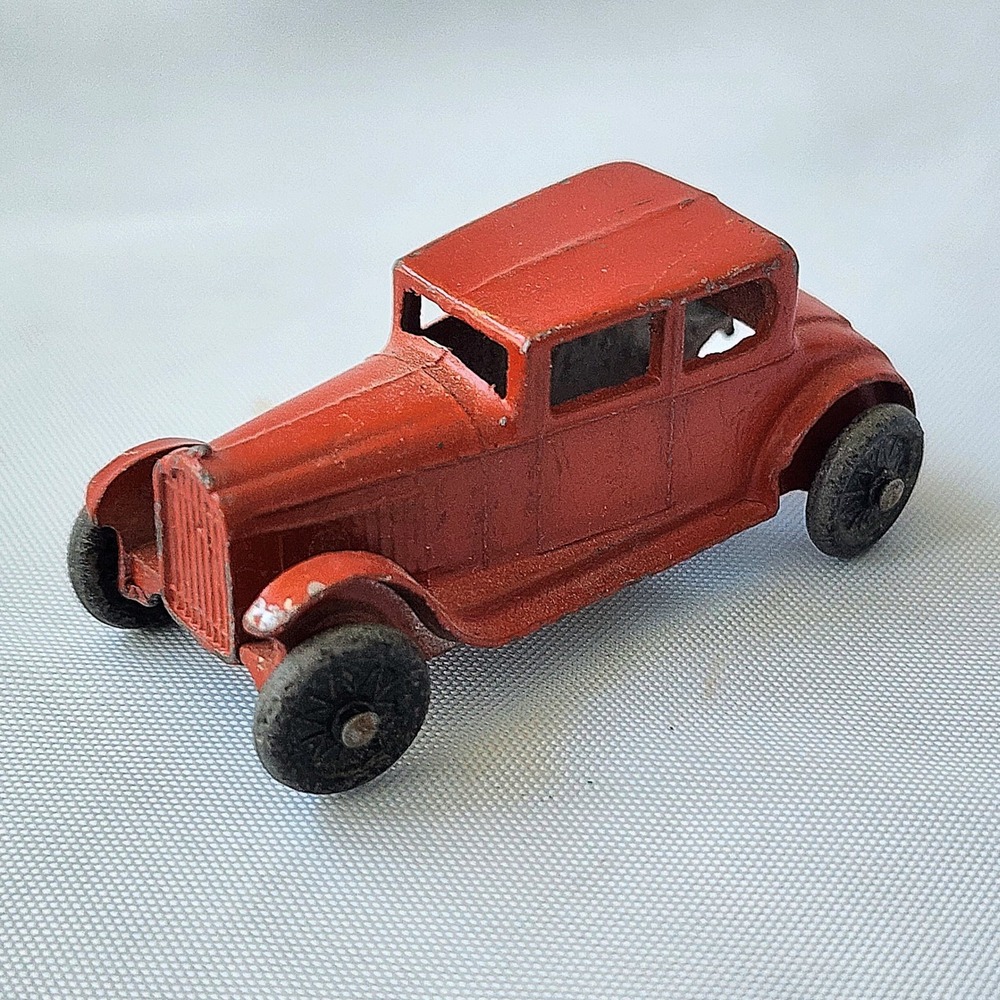Pre War Tootsietoy No. 6665 Ford model A sedan Diecast Toy Car Rare Red 1930s OG